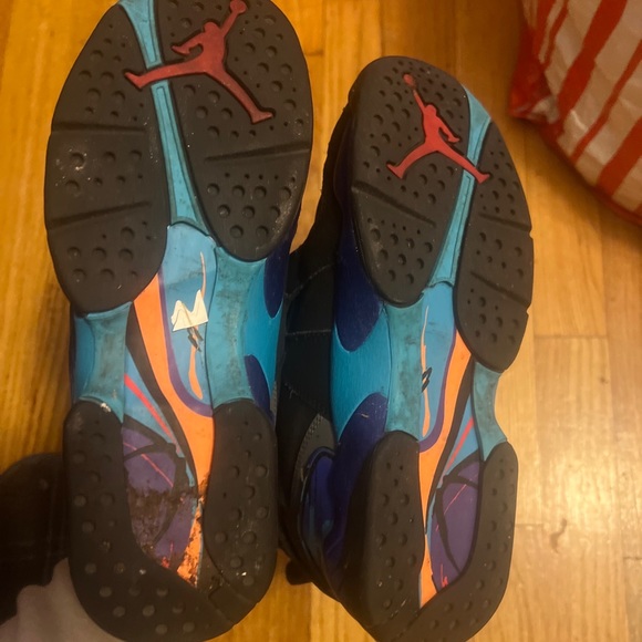 Jordan 8s Size 5 - Picture 3 of 4